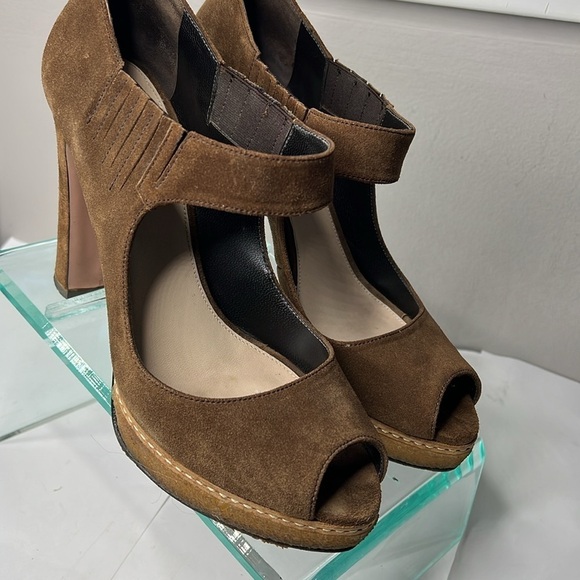 PRADA Sz 40 Brown Suede Rubber Platform Peep Toe Elastic Mary Jane 3.5” Heels - Picture 14 of 15